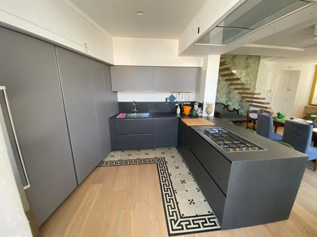 Grata Hospes - Boutique House - Rooftop Deck - Bbq Appartement Sorrento